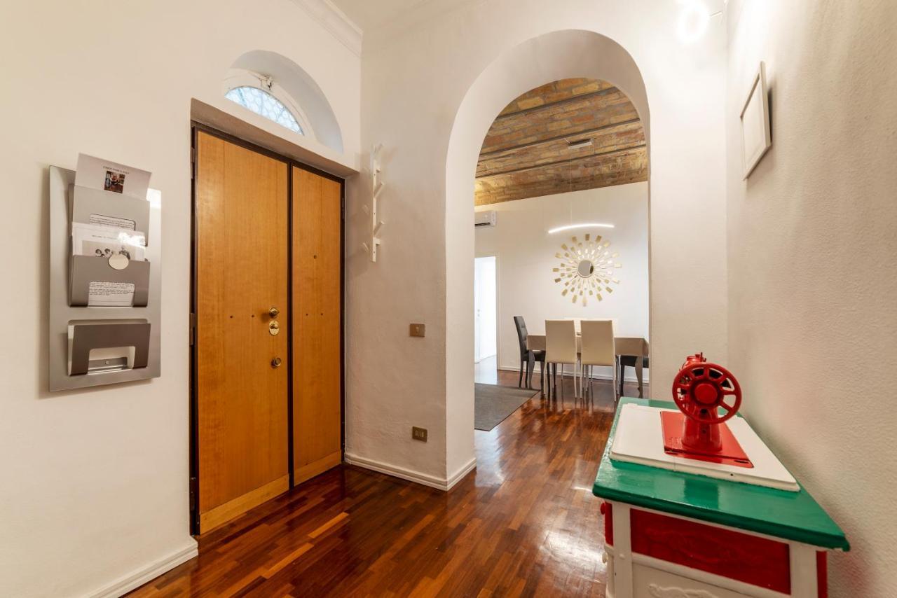 Fontana Di Trevi Design Apartment Rom Exterior foto